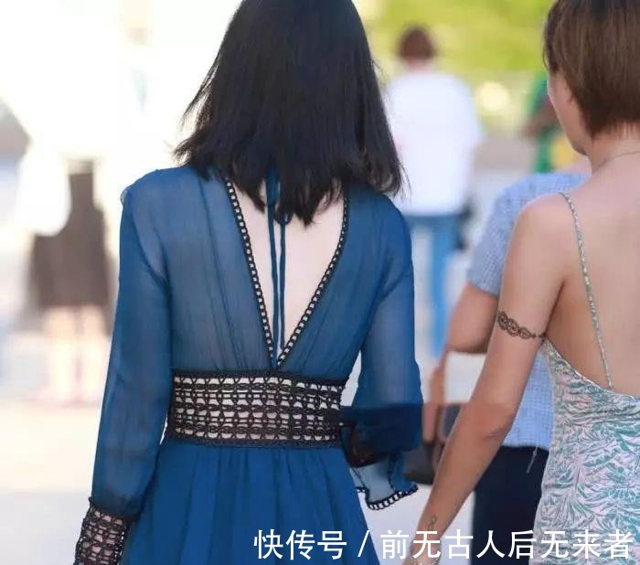 街拍|街拍想说句实话,右边小姐姐更好看