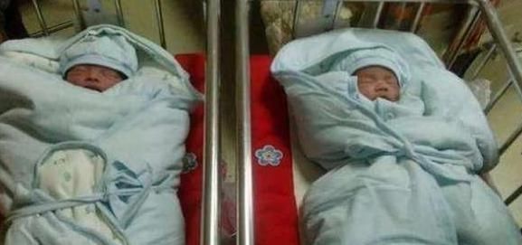 生双胞胎|生下双胞胎后,产妇狂揍丈夫,网友爸爸太难了