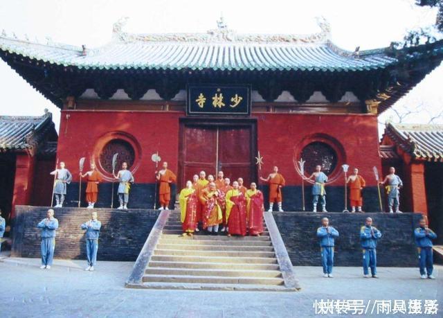 游客|进寺庙拜佛先拜哪个?游客随心情拜,高僧:其实大有讲究