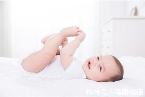 宝妈|从婴儿时期就能看出些许端倪,暗示大脑发育好,长大后多半是个“聪明娃”