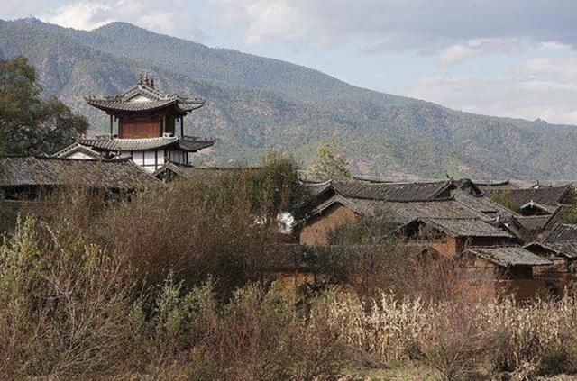 云南藏着一座不收门票的古镇，物价低廉，当地人：游客来了不愿走