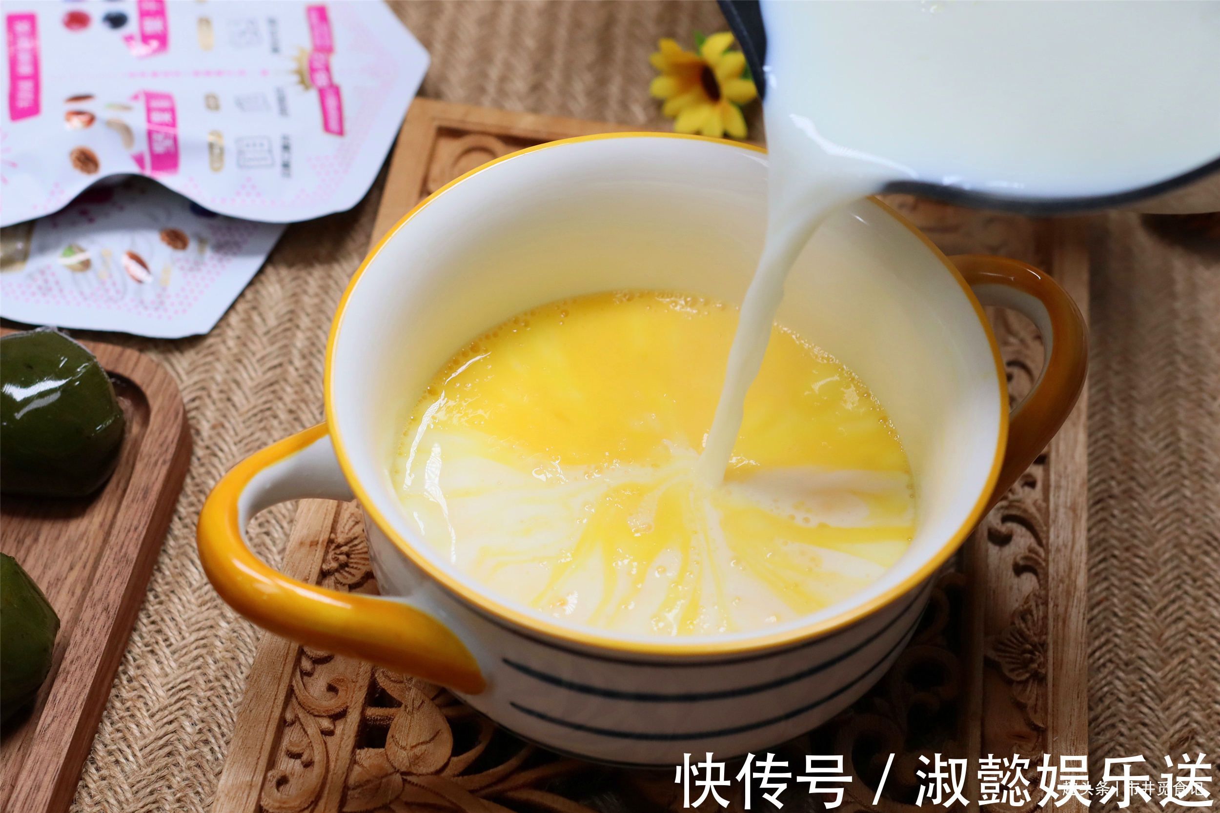 矿物质|70岁老两口，蒸的鸡蛋羹火了，太懂食材搭配，每天1碗营养全有了