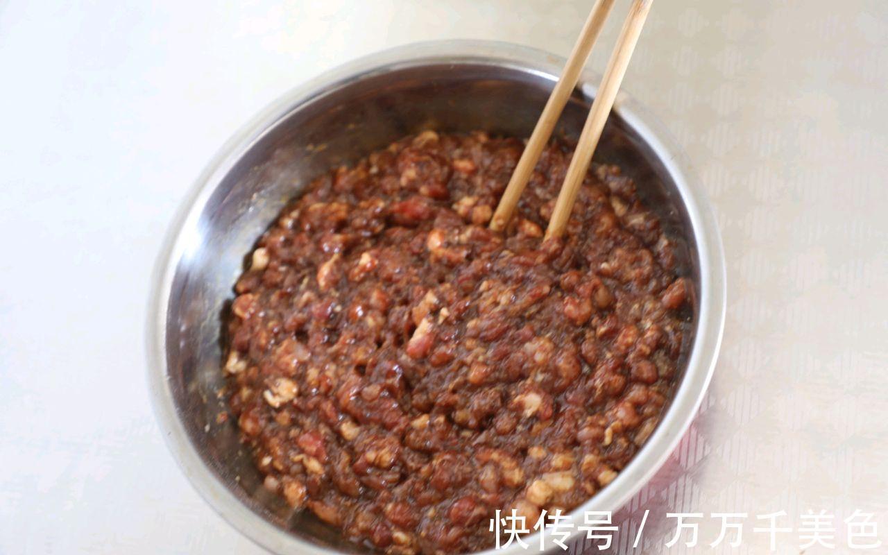自制猪肉丸子,肉香浓郁,鲜嫩Q弹,一口一个真过瘾
