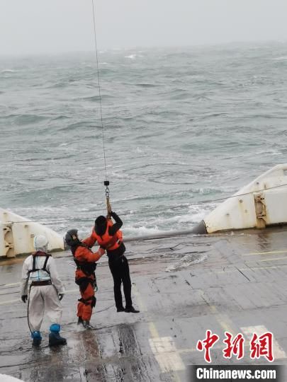 获救者|粤东两船先后海上遇险 海空联动成功救起8人