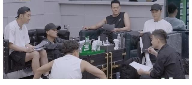 大湾区|《3189》太难驾驭,大湾区组全员反差萌,陈小春称赞张智霖是宰相