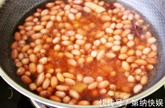 关键|煮花生米时，关键是煮多久，记住这个时间，脆爽又入味，越嚼越香