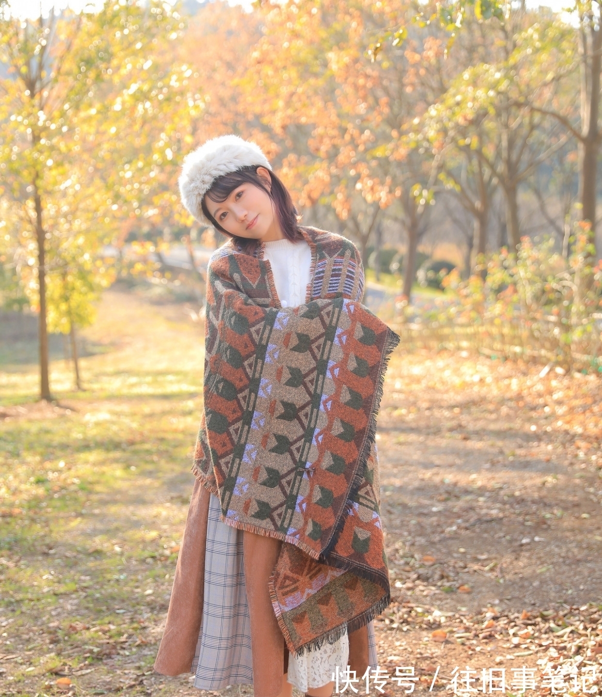 毛万里$七言绝句与格律:新寒凄骨吹仙藻,夜舞琼沙草木摧