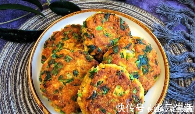 蔬菜饼|小基数减脂多吃它，低脂低卡，营养高口感好，5分钟就能做好！