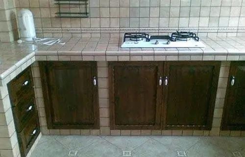 橱柜|还好当年听了装修工的一句劝,我家橱柜5年没有发霉过,太厉害了