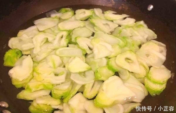 含量|这菜一斤4元，却是南方人的最爱，孕妇要常吃，叶酸含量超高