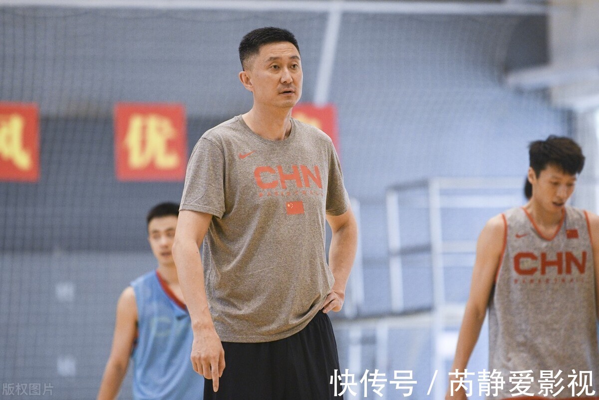 集训|大反转!易建联留队又出意外,杜峰或改变主意,男篮一哥没机会了