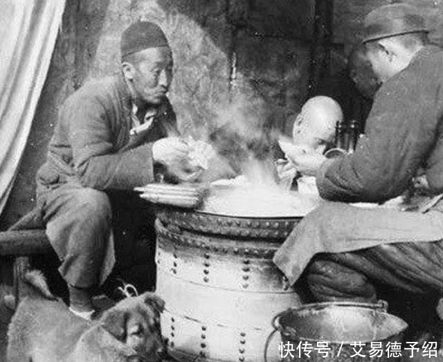 罕见清朝老照片：100年前的清末小吃摊，第一张就令人怀念！