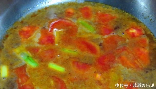 老公晚餐一人在家吃,煮一锅蔬菜香喷喷,我吃过饭还跟着吃了不少