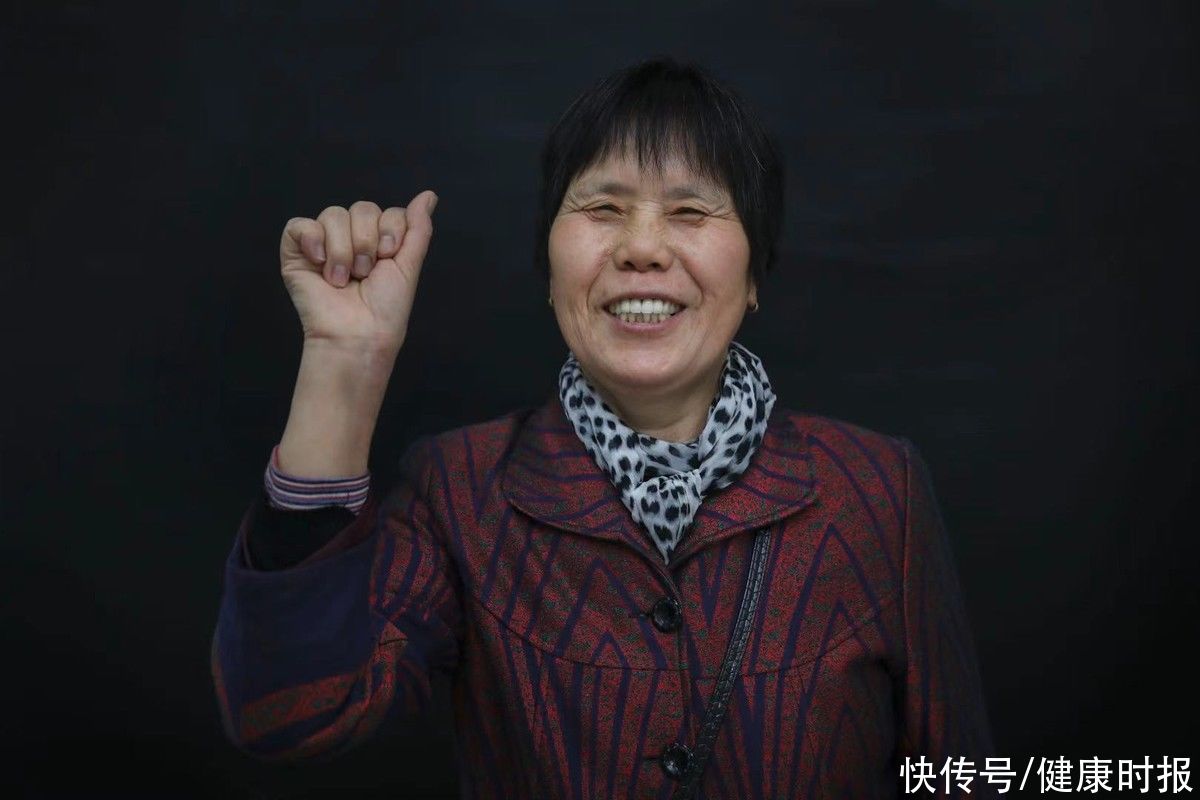 微笑|这个夏天,100多位患者“愈后的微笑”火了!拍摄者说:都是我亲自接触过的患者
