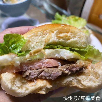 沙拉酱|这道手作面包和汉堡包,汤汁都要舔干净