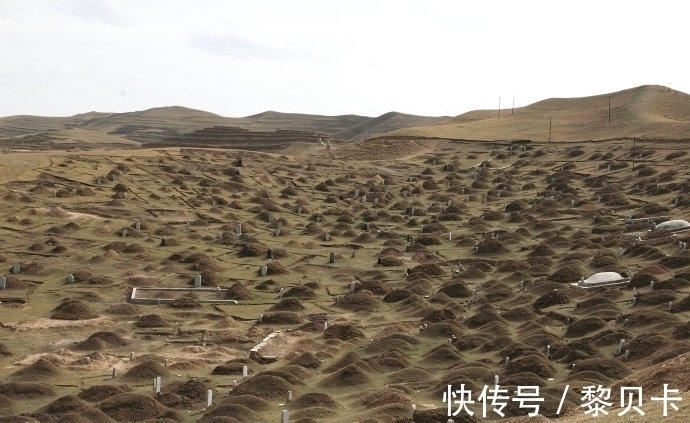 古人@为啥说:一个山头十座坟,一坟君来九坟臣?老祖宗的讲究是啥意思