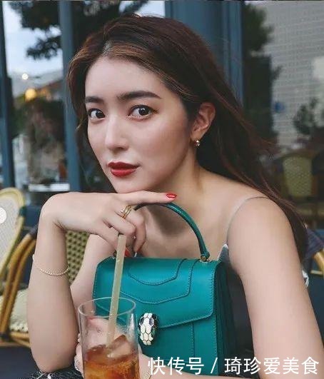 时尚杂志|身高只有162cm,却是当红日杂的专属模特,只因为她实在是太会穿了