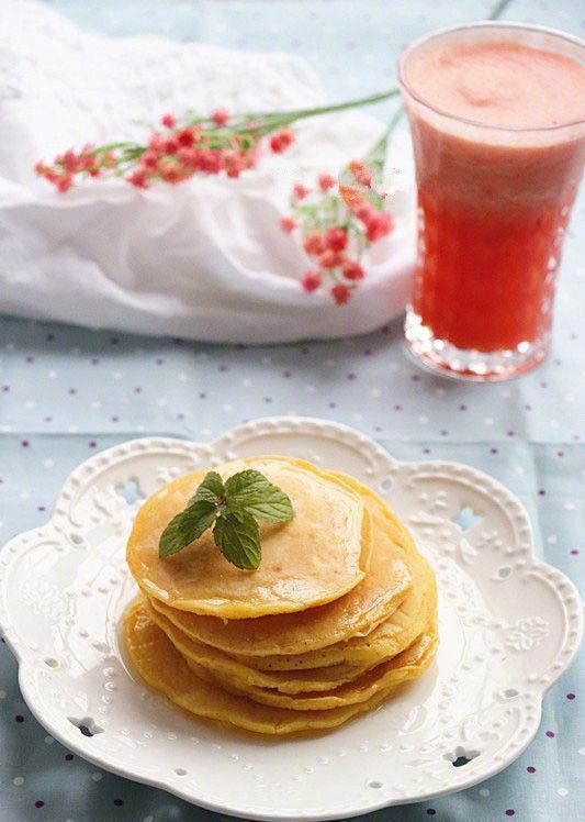 鸡蛋|玉米还能这样做早餐,加点面粉和鸡蛋做的早餐饼,好吃到飞起