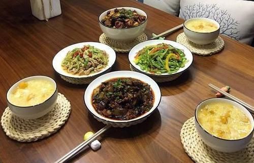 寿命|晚上吃什么,或能决定一个人的寿命?这5种食物,是长寿黄金搭档!