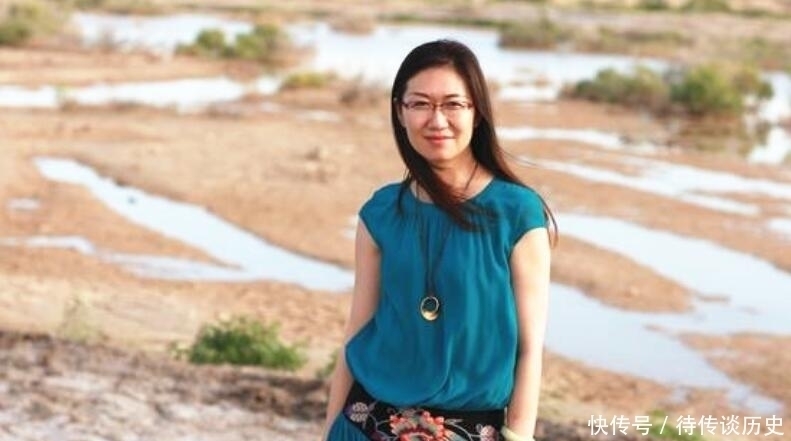 崔磊老师|小学女老师29岁学书法,汉字写出艺术美,作品被国家博物馆收藏