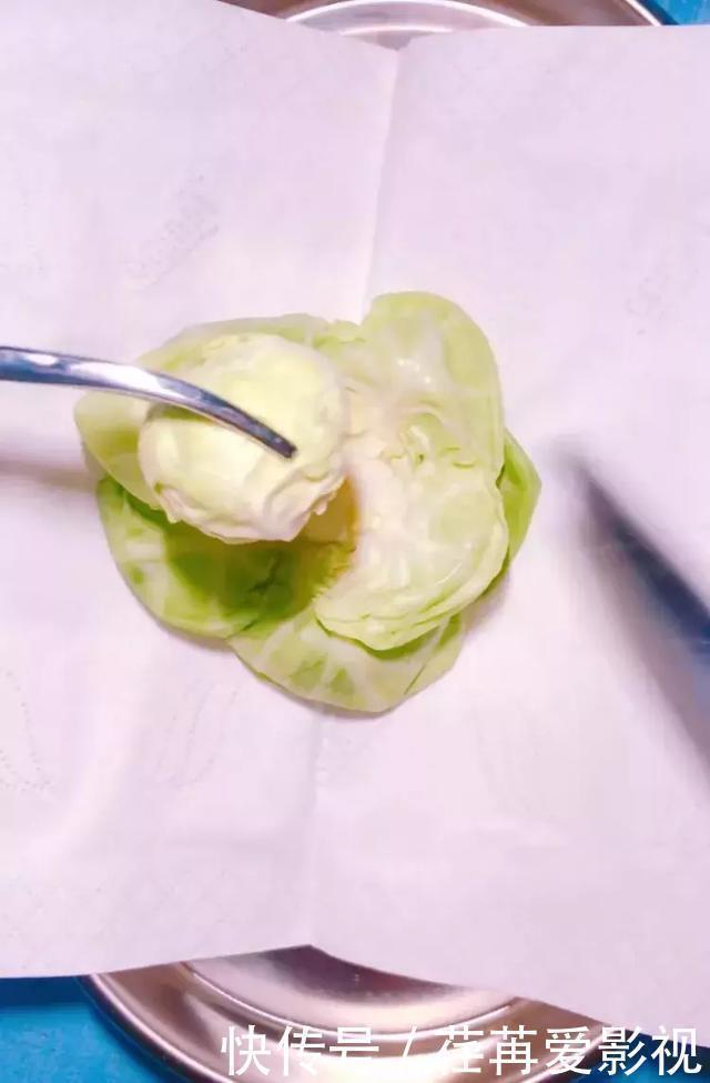王醫生|32歲醫生竟給水果做手術？一夜吸粉12萬！網友：“我的膝蓋跪爛了”