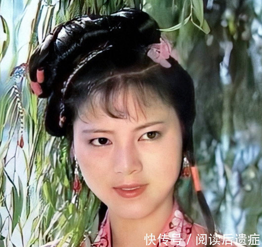 李奶奶@《红楼梦》:过气的李奶奶,为何要为难当红的袭人?