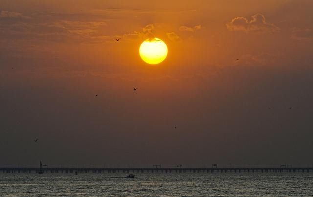 科威特|科威特：海滨日落