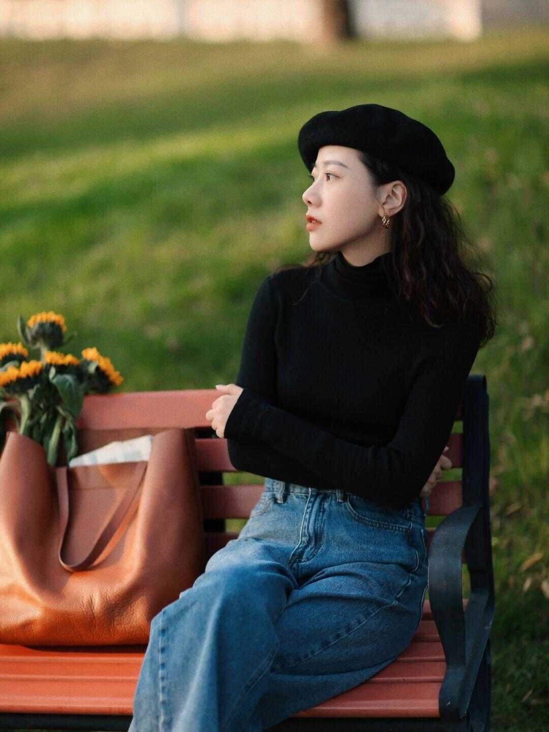 紧身 别再选常规款小香风了!今年流行羽绒内胆、摇粒绒的,谁穿谁美