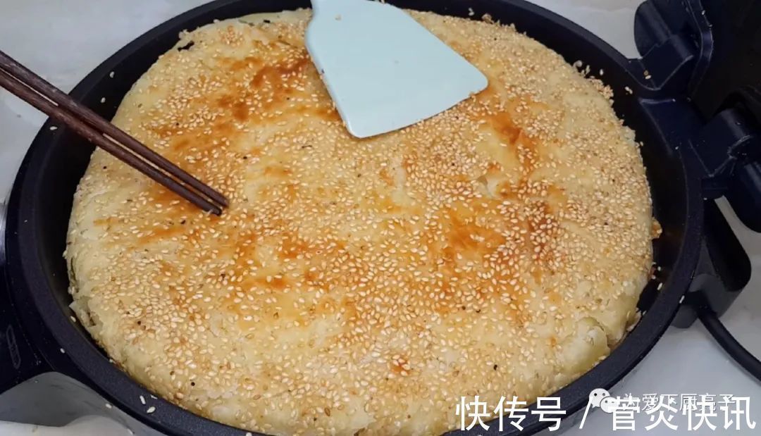 在家自制烙饼做法,掌握佩服技巧,全家老少都爱吃,真的太好吃了
