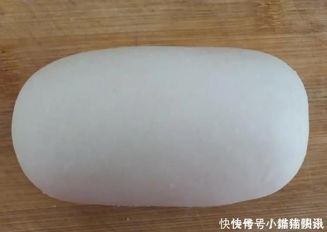 面粉不要再做馒头了,教你新吃法,晶莹剔透有营养,看着就想吃