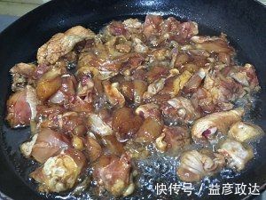 家常炒鸡|家常鸡的食谱，简单可口的炸鸡方法，实在是太好吃了，吃不饱