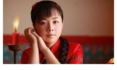 《星光大道》走出的农民歌手现状,他被网传去世,而她嫁给经纪人