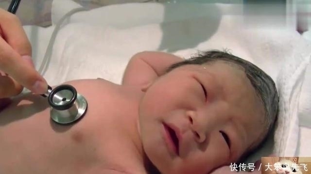 内情|刚出生的娃,为啥医生只给产妇看屁屁不光确认性别,还另有内情