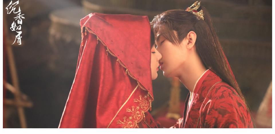 |杨紫能讲笑话热场,能帮成毅救活《沉香如屑》,偏偏救不了自己