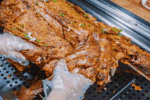  最奇葩的“烤全羊”，你吃过吗？