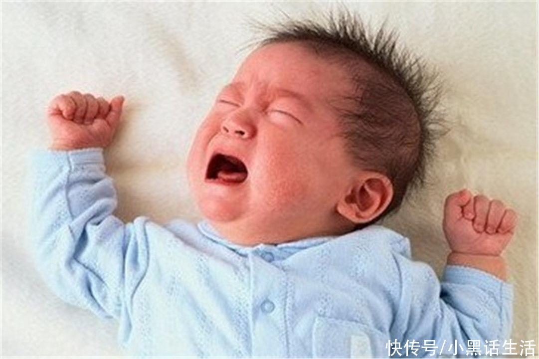 婴儿|婴儿为什么一出生就哭?不哭护士还动手打?千万别心疼宝宝被打