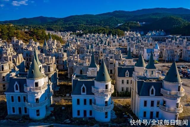 城堡|土耳其530座城堡别墅耗资13亿却被遗弃，无人居住空荡荡如鬼城