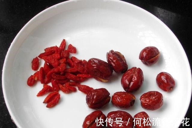 秋燥|白露后，这白色食物要常吃，胶质满满，防燥防秋凉，全家健康度秋！