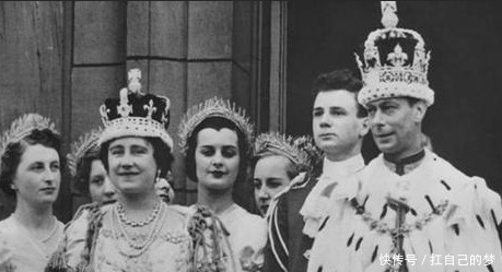 王太后非常宠爱女王 但她有一样东西 直到去世也不舍得送给女王 全网搜