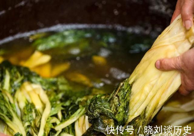 积食|孩子出现积食,不能喝牛奶?医生:不只是牛奶,还有这三种食物