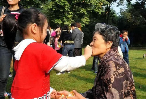 婆媳之间|这3类老人很适合带娃，孩子越带越聪明，看看你家是不是