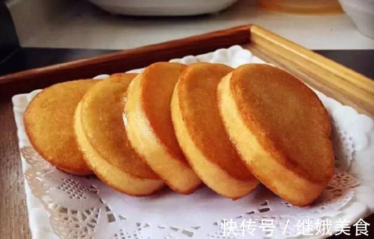 冷藏|炸馒头片,不要裹蛋液,巧用一个料,馒头片更酥脆,吃着不油腻