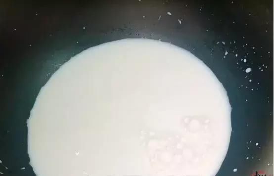 牛奶最近火了，教你一个新吃法，香甜可口，孩子很爱吃！