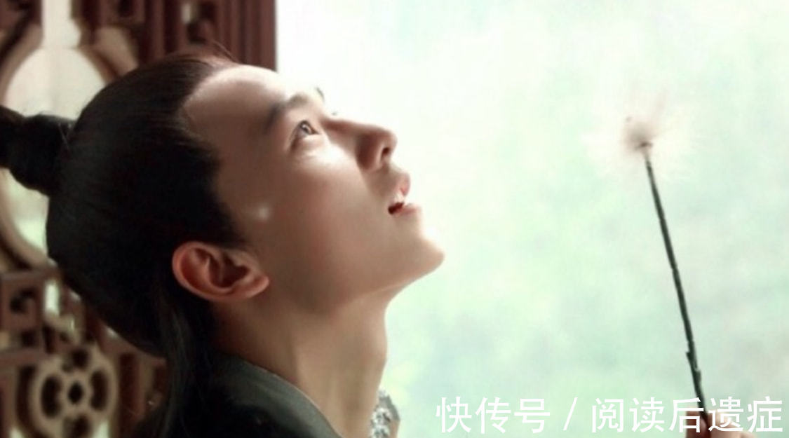 怡红院&宝玉求听戏,龄官拒绝,为何要搬出娘娘来压人?