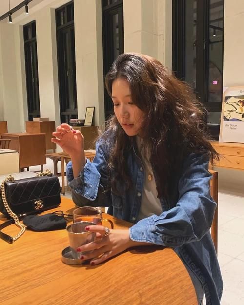 5个让头发更蓬松的方法，简单好上手、时髦显脸小