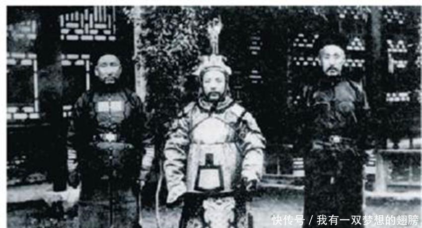 真实|别再被电视剧骗了,真实的袁世凯长这样,图二钓鱼,图四剃发!