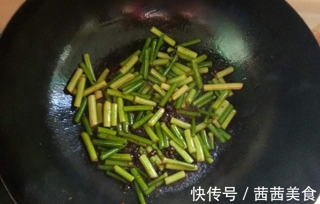 鸡蛋不一样的做法,太好吃了,你一定没试过,孩子超喜欢!