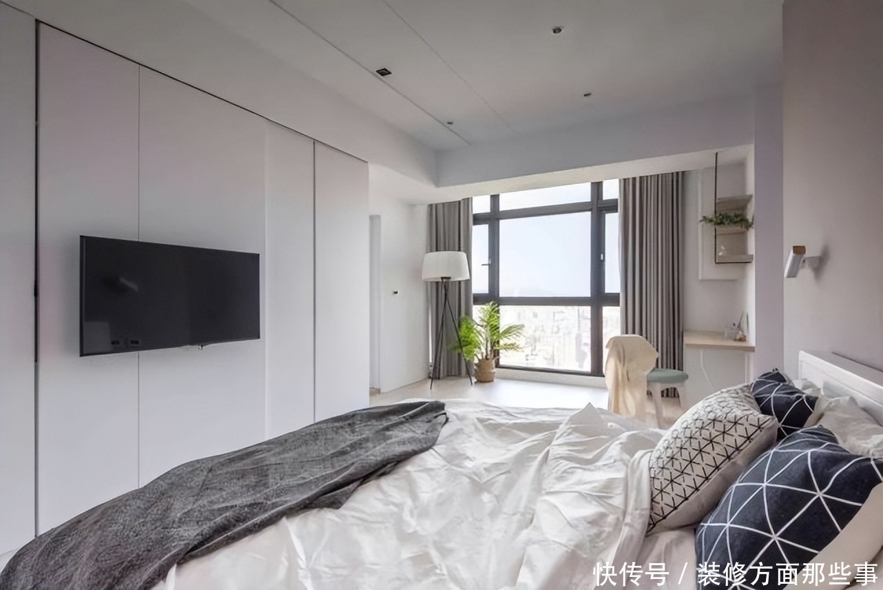 大平层|100平大平层户型营造出一种成熟端庄的现代时尚空间感