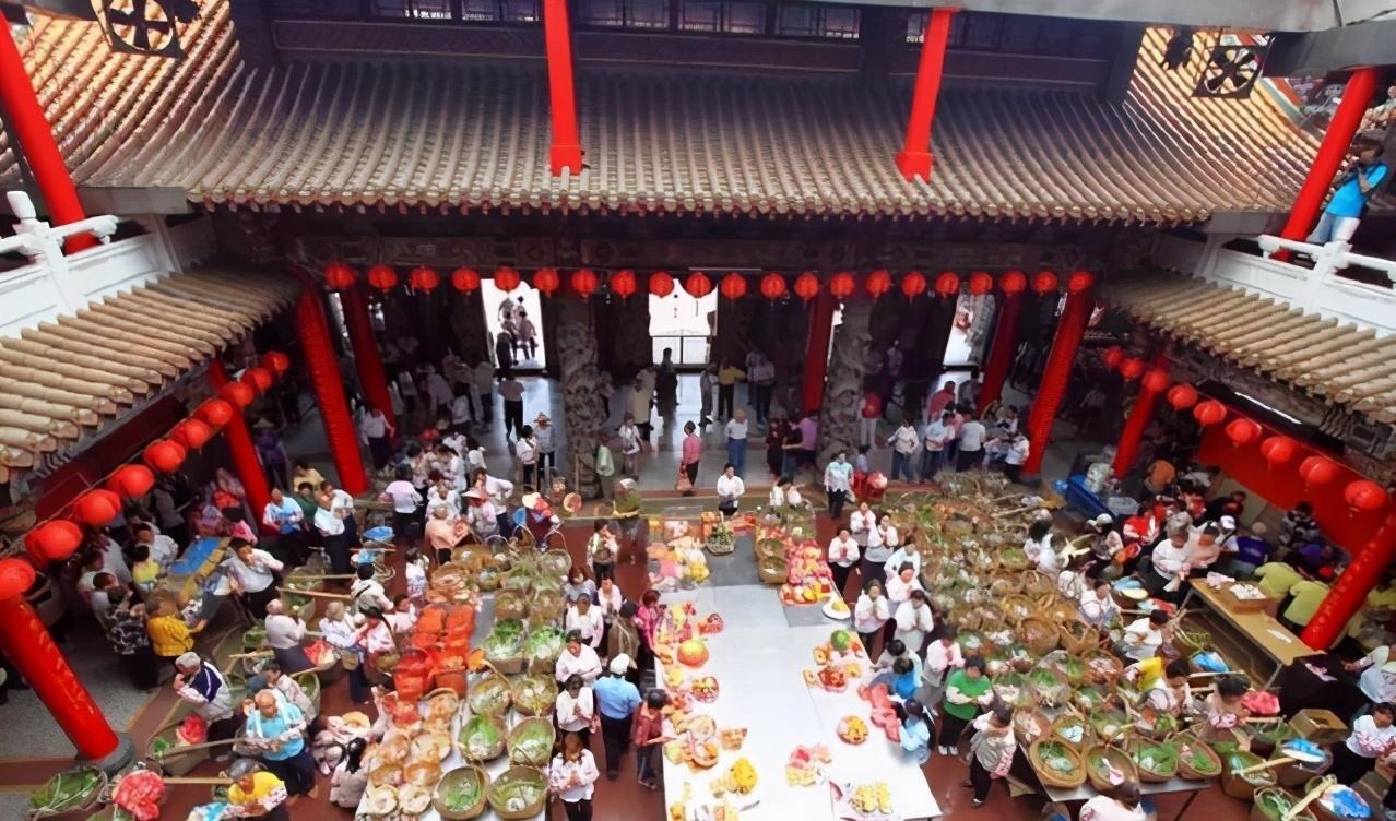  客家围屋|客家人迁徙了上千年，却语言不变人才辈出，其向心力为何这么强