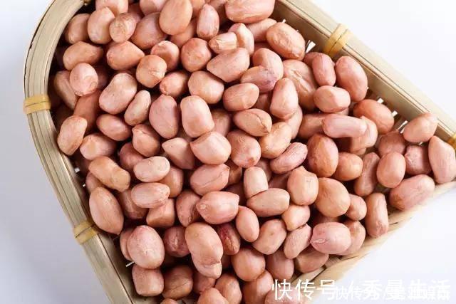 炒花生|炒花生下锅之前加一步,炒出的花生又翠又香又好吃